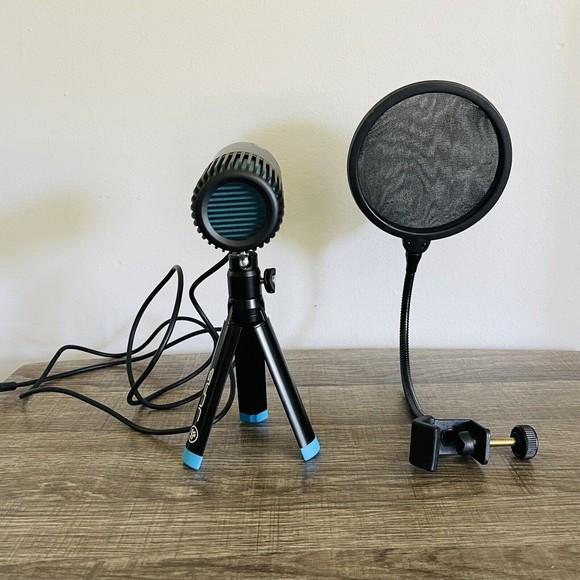 JLab Talk Go USB Microphone - Black (MTALKGORBLK4) And Filter - Picture 2 of 5